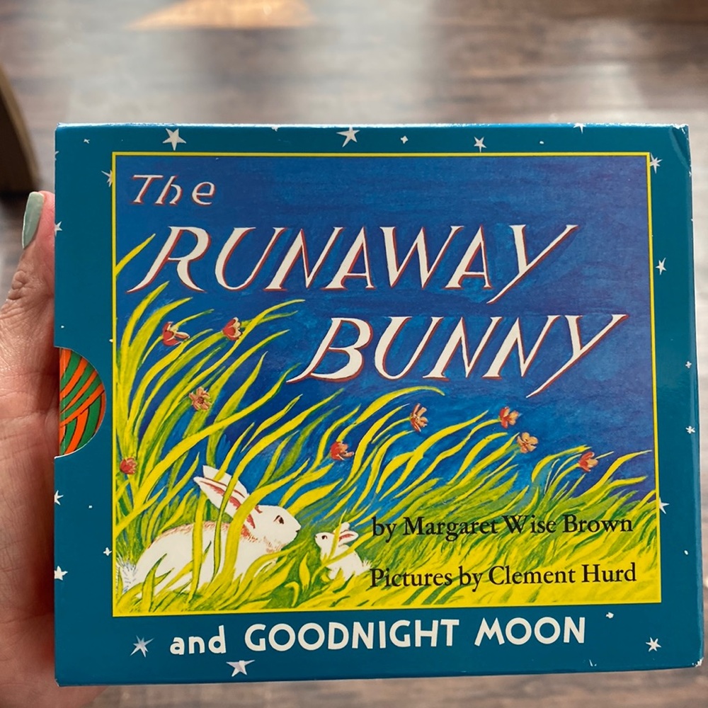 HarperFestival A Baby's Gift: Goodnight Moon and The Runaway Bunny Standard